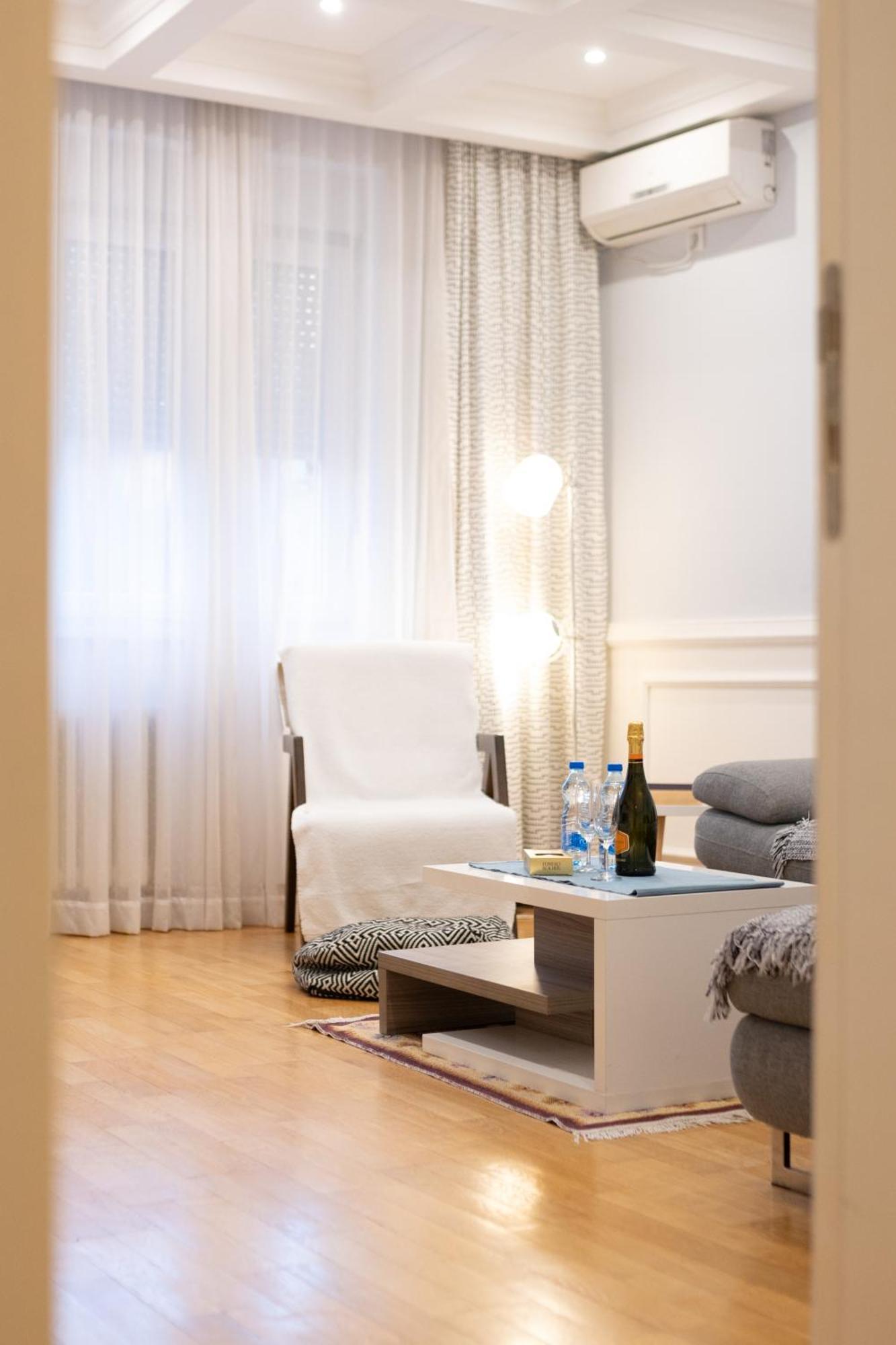 Central Business Apartments Terazije Belgrád Kültér fotó