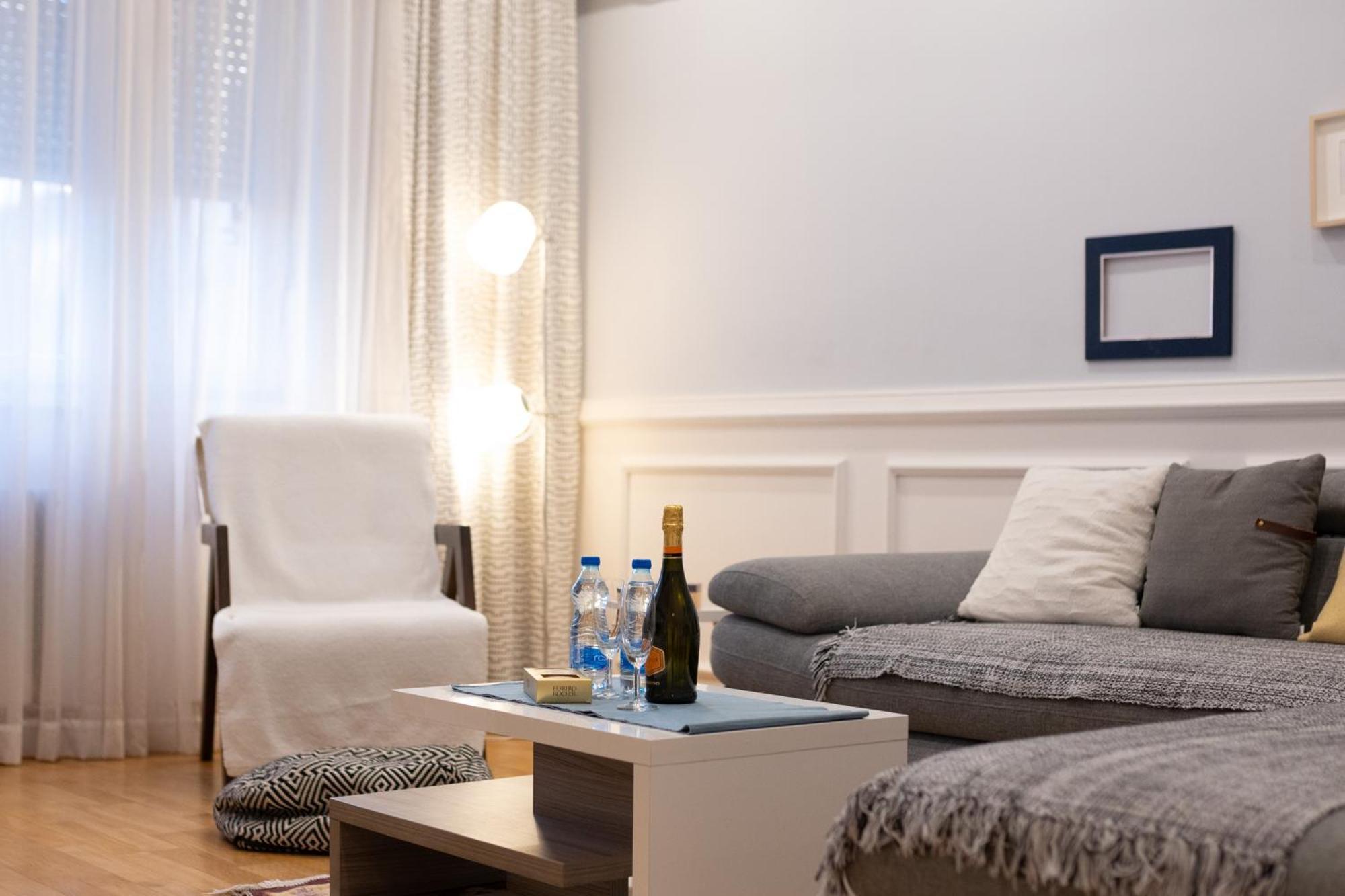 Central Business Apartments Terazije Belgrád Kültér fotó